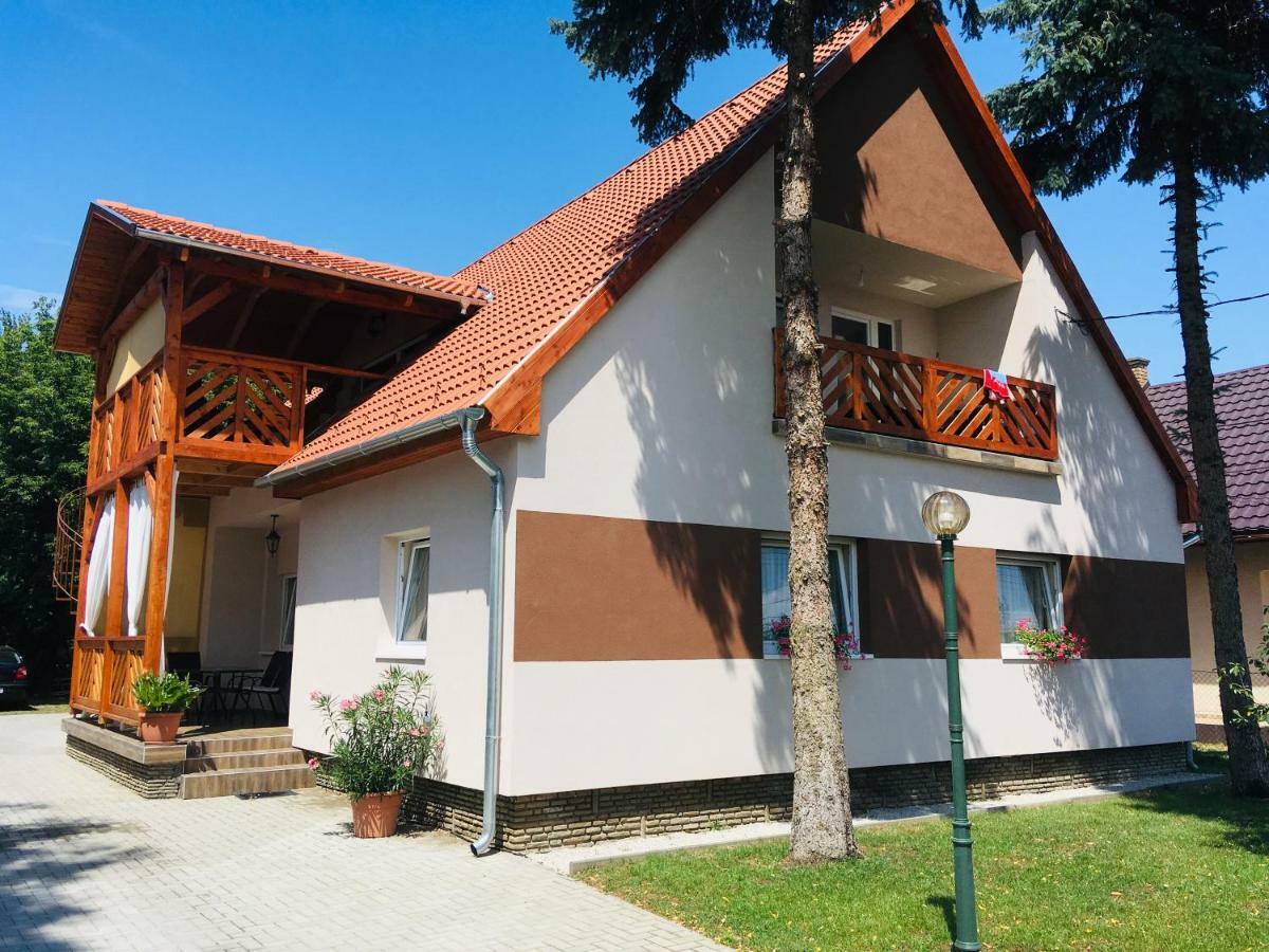 Hanna Apartman Lejlighed Balatonlelle Eksteriør billede